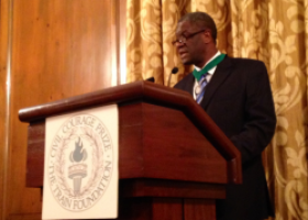 Stupro “arma di guerra” – Premio della Fondation Chirac al dottor Denis Mukwege