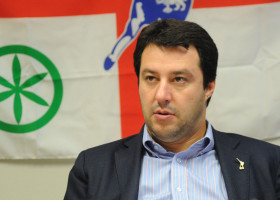 Salvini a Maroni: “Se lasci la Lombardia in politica non puoi più fare nulla”