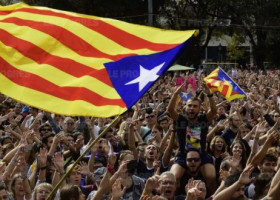 La Catalogna ha votato l’indipendenza !