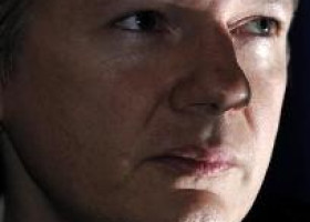 Julian Assange, fondatore del sito internet WikiLeaks, potrebbe a breve essere arrestato
