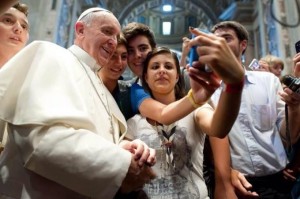Papa_Francesco-Selfie