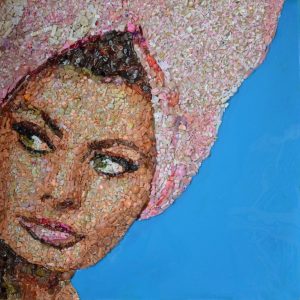 Sophia-Loren-oggetti-e-resina-su-tavola-80-x-80-cm-anno-2016-1-768x768