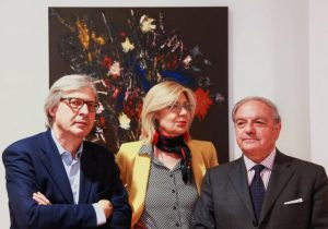 Foto di archivio: - da sin. Vittorio Sgarbi, Josine Dupont, Achille Colombo Clerici