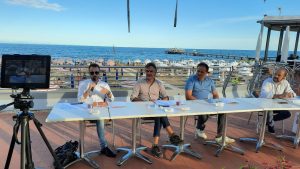6150_Economia_sotto_ombrellone